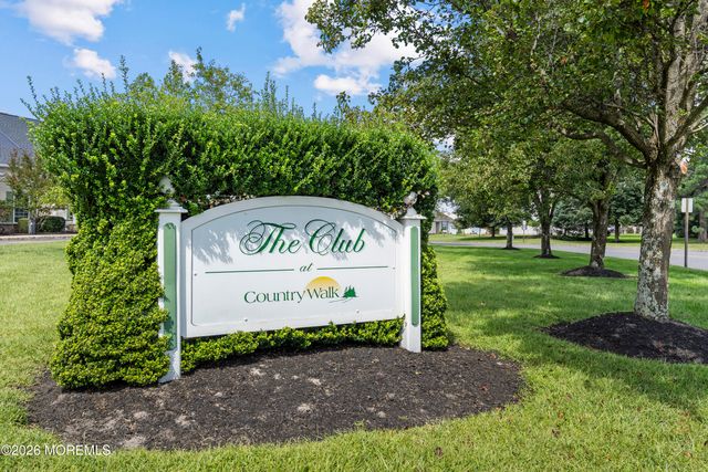 35 Fennel Court, Manchester, NJ 08759