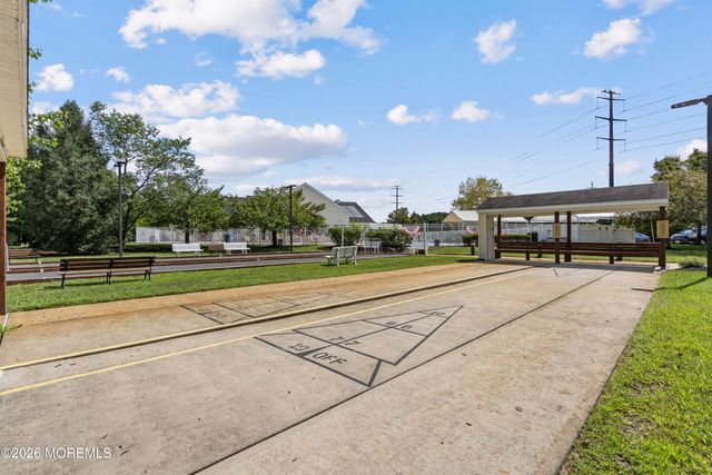 35 Fennel Court, Manchester, NJ 08759