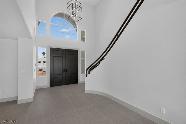 1504 Silver Oaks Street, Las Vegas, NV 89117