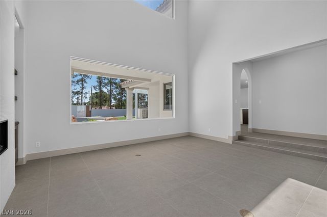 1504 Silver Oaks Street, Las Vegas, NV 89117