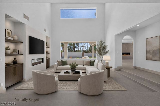 1504 Silver Oaks Street, Las Vegas, NV 89117