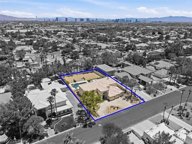 1504 Silver Oaks Street, Las Vegas, NV 89117