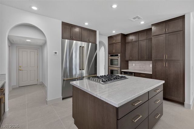 1504 Silver Oaks Street, Las Vegas, NV 89117