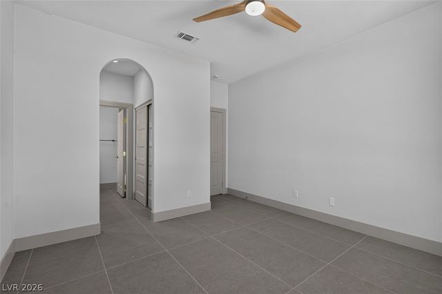 1504 Silver Oaks Street, Las Vegas, NV 89117