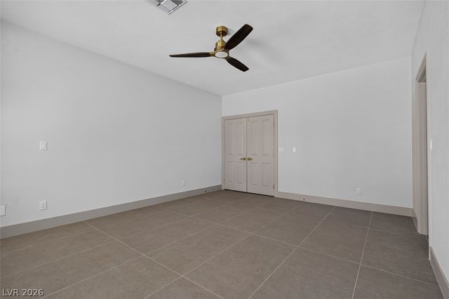 1504 Silver Oaks Street, Las Vegas, NV 89117