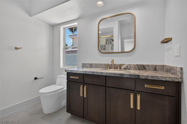 1504 Silver Oaks Street, Las Vegas, NV 89117