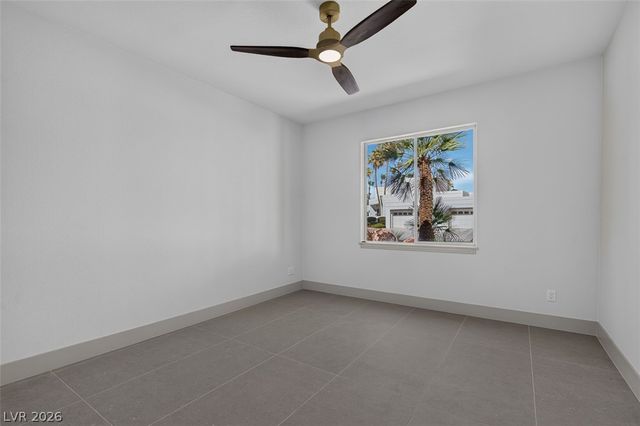 1504 Silver Oaks Street, Las Vegas, NV 89117