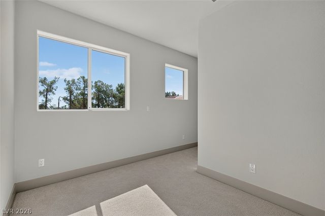 1504 Silver Oaks Street, Las Vegas, NV 89117