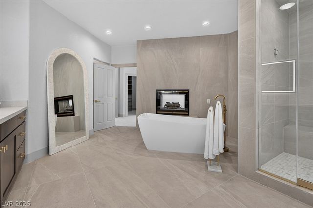 1504 Silver Oaks Street, Las Vegas, NV 89117