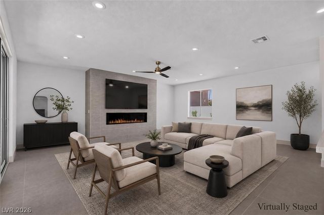 1504 Silver Oaks Street, Las Vegas, NV 89117