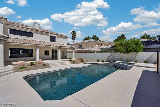 1504 Silver Oaks Street, Las Vegas, NV 89117