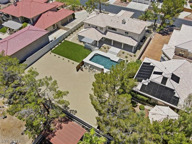 1504 Silver Oaks Street, Las Vegas, NV 89117