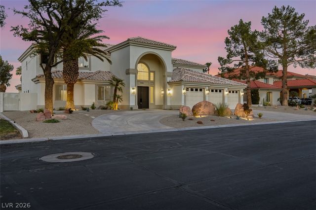 1504 Silver Oaks Street, Las Vegas, NV 89117