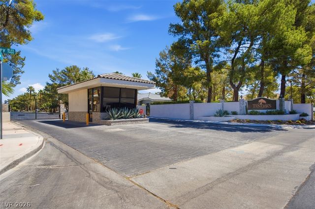 1504 Silver Oaks Street, Las Vegas, NV 89117
