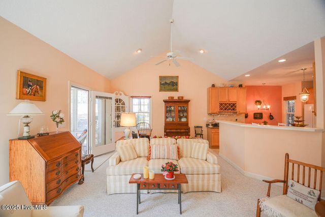 2 Hunter Court, Southern Pines, NC 28387