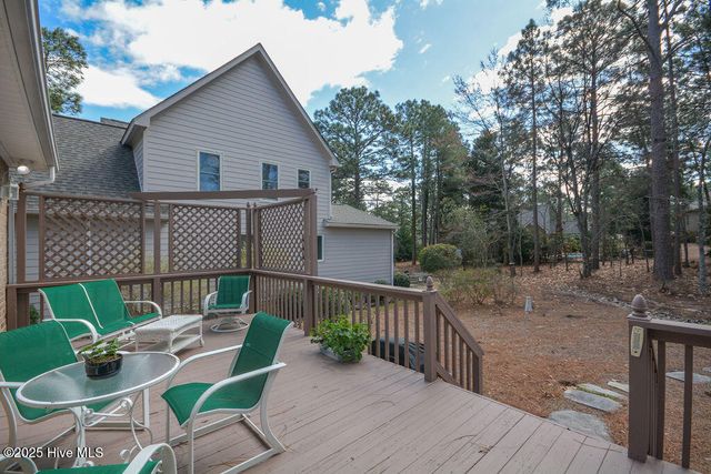 2 Hunter Court, Southern Pines, NC 28387