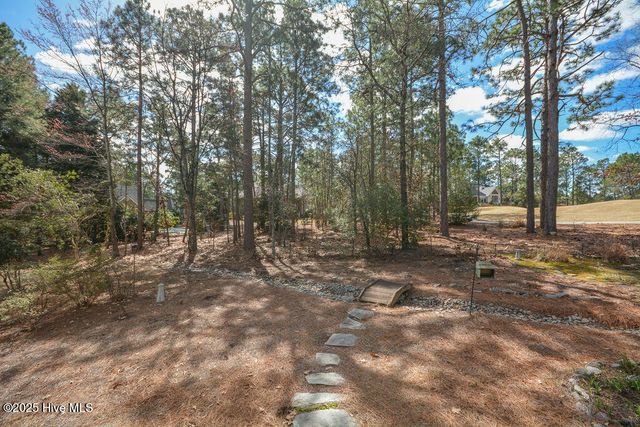 2 Hunter Court, Southern Pines, NC 28387