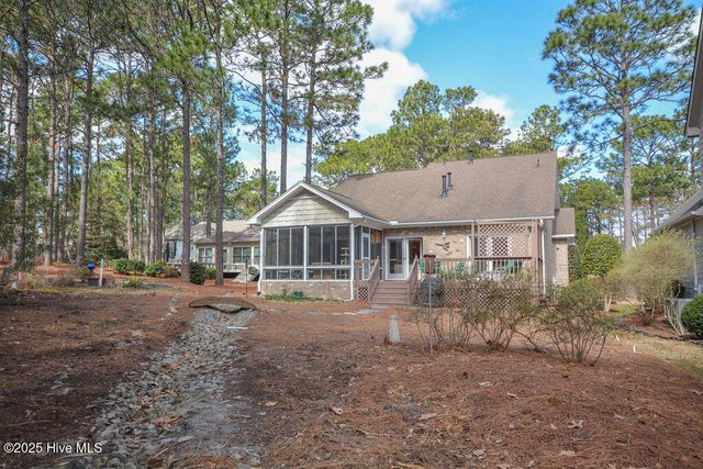2 Hunter Court, Southern Pines, NC 28387