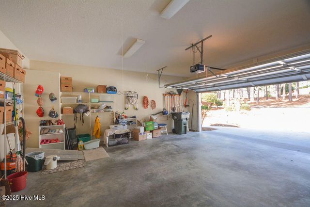 2 Hunter Court, Southern Pines, NC 28387