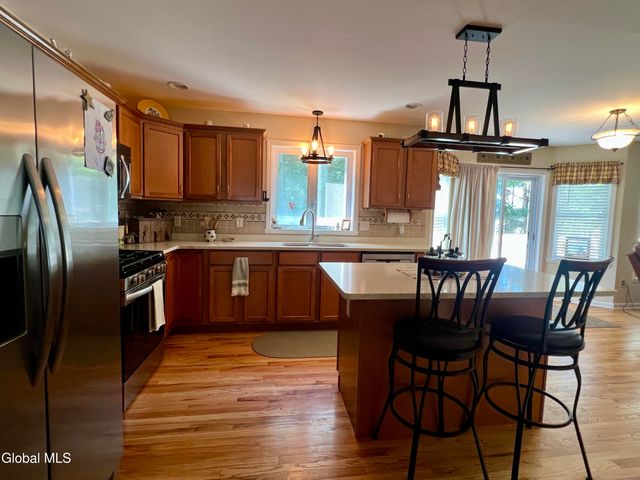 53 Native Dancer Lane, Stillwater, NY 12866