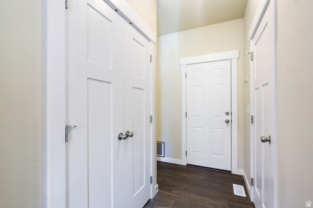Image 14 of property listing at 15183 S LIBERTY BELL DR, Bluffdale, UT 84065