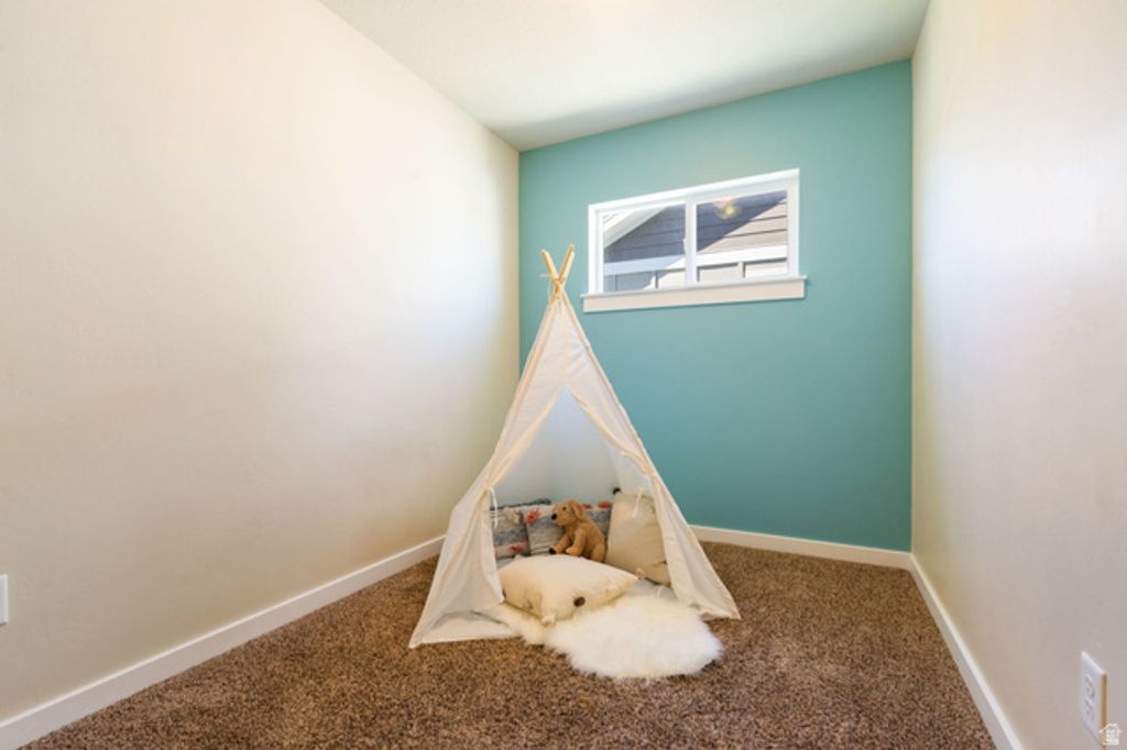 Image 17 of property listing at 15183 S LIBERTY BELL DR, Bluffdale, UT 84065