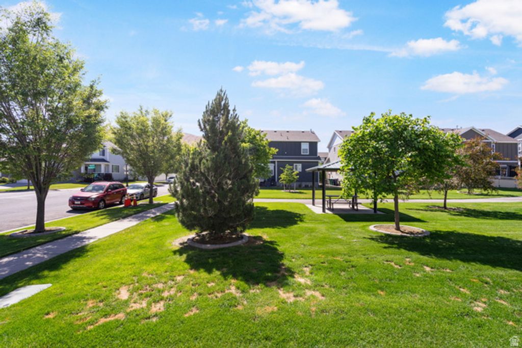 Image 34 of property listing at 15183 S LIBERTY BELL DR, Bluffdale, UT 84065