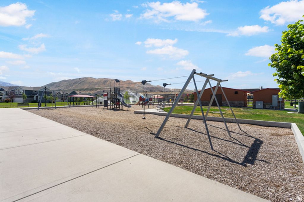 Image 37 of property listing at 15183 S LIBERTY BELL DR, Bluffdale, UT 84065