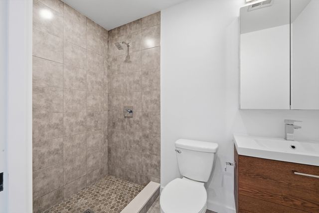 289 Central St, Lowell, MA 01852