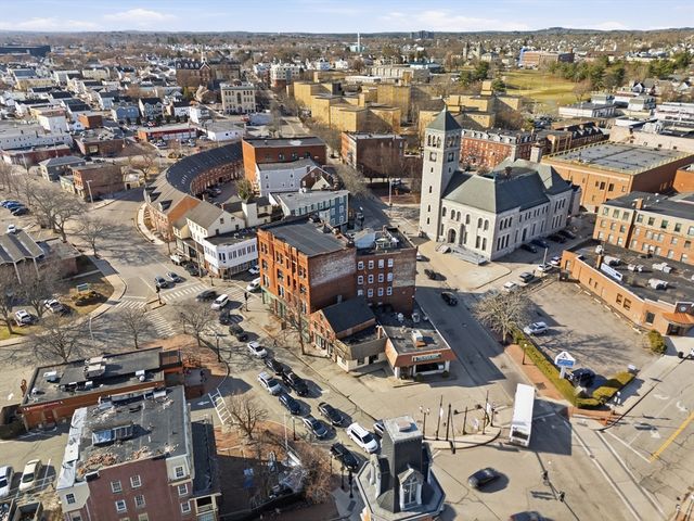 289 Central St, Lowell, MA 01852
