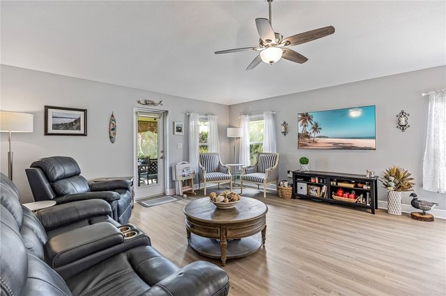 209 Briarcliff Circle, Sebastian, FL 32958