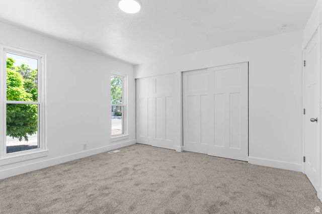 5722 S GANDALF DR, Taylorsville, UT 84129