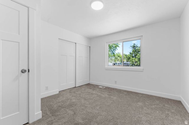 5722 S GANDALF DR, Taylorsville, UT 84129
