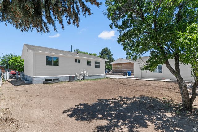 5722 S GANDALF DR, Taylorsville, UT 84129