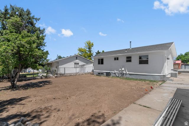 5722 S GANDALF DR, Taylorsville, UT 84129