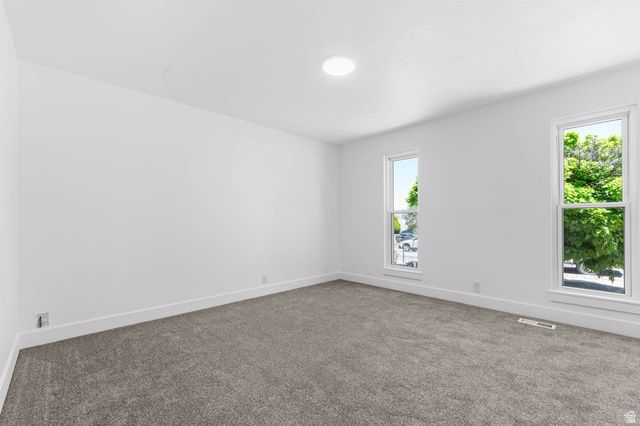 5722 S GANDALF DR, Taylorsville, UT 84129