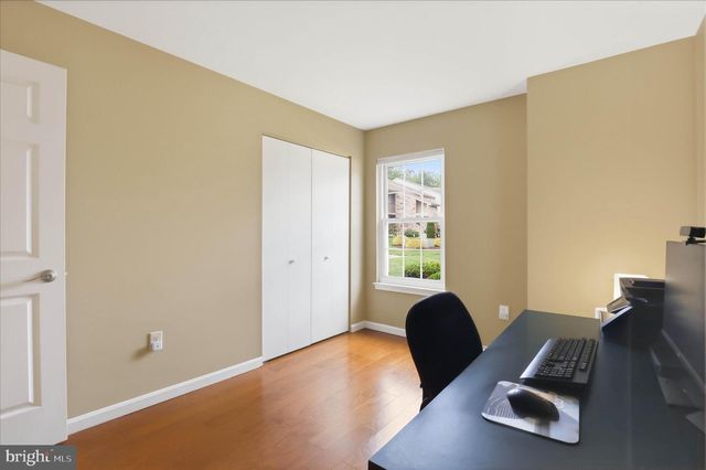 223 GREENVIEW DR, Lancaster, PA 17601