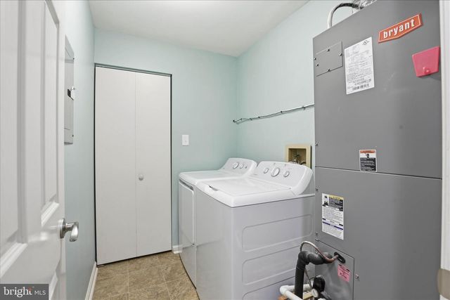 223 GREENVIEW DR, Lancaster, PA 17601