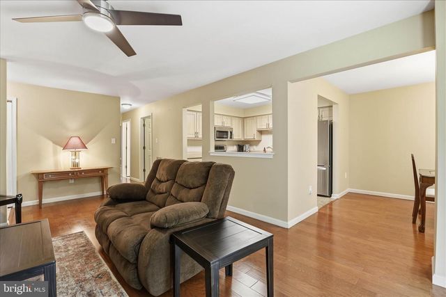 223 GREENVIEW DR, Lancaster, PA 17601