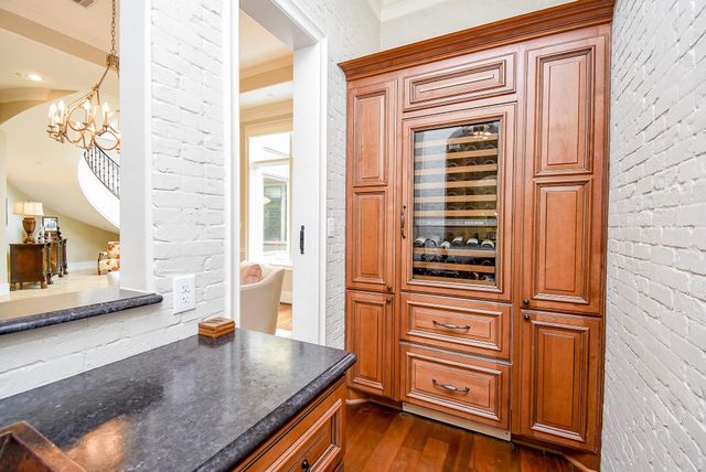 11910 Heritage Lane, Houston, TX 77024