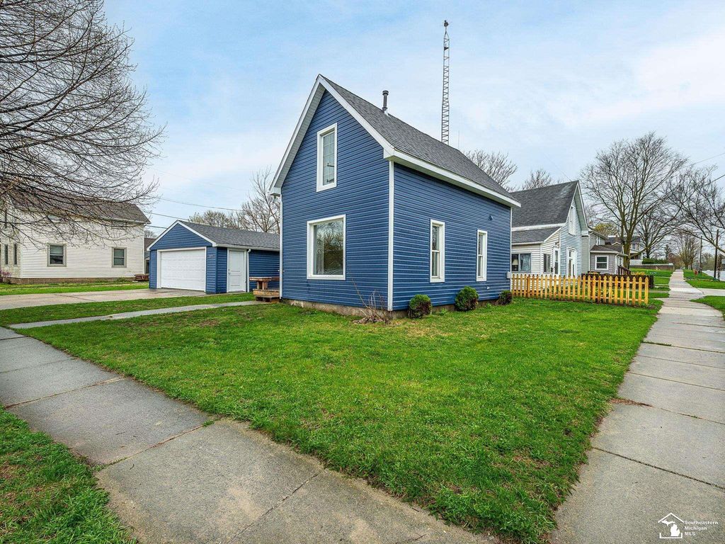 371 Washington Street, Dundee Twp, MI 48131