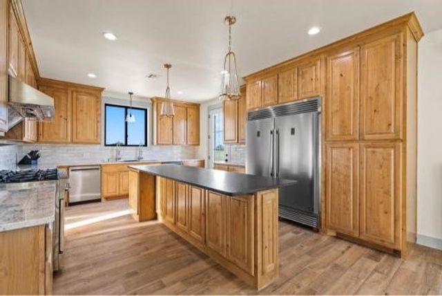 4251 Refuge Road, Sherman, TX 75092