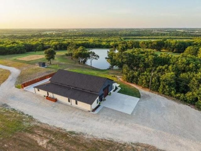4251 Refuge Road, Sherman, TX 75092