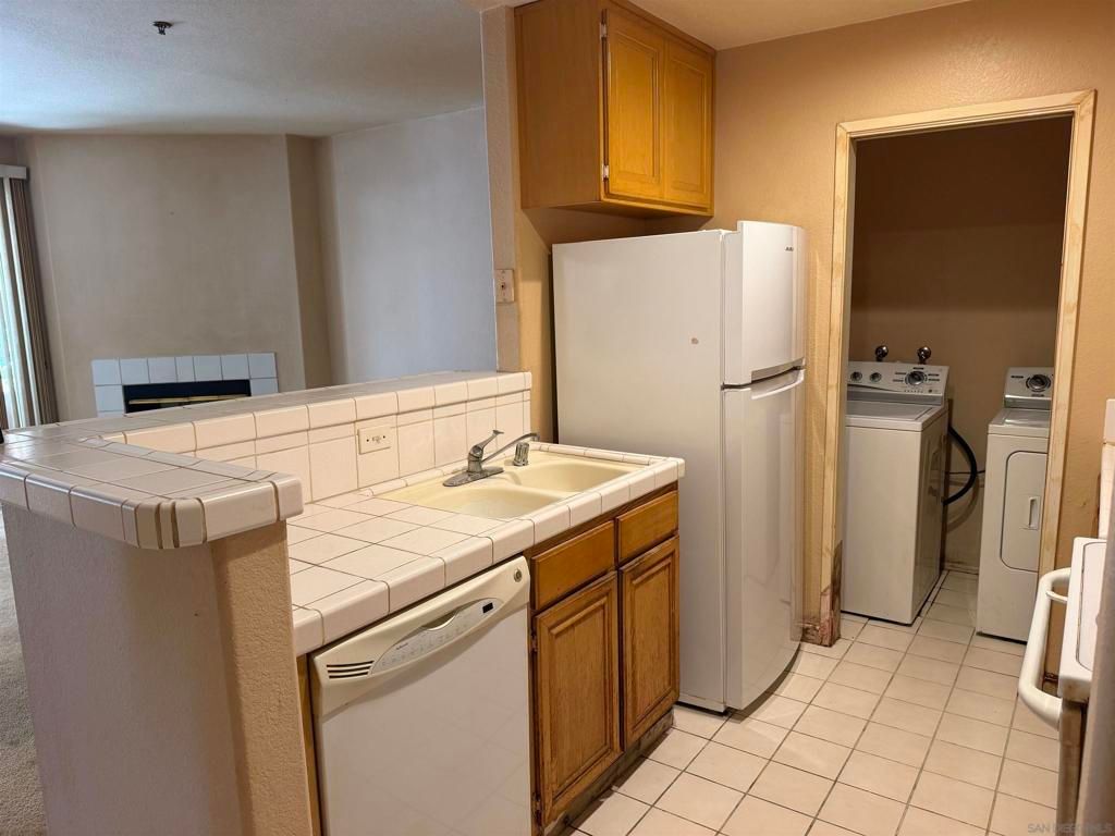 3969 Mahaila 106, San Diego, CA 92122 — photo 5