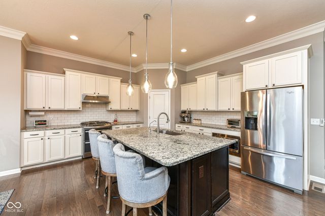 1472 Birdsong Drive, Westfield, IN 46074