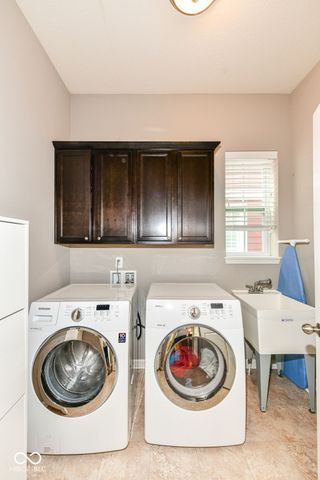 1472 Birdsong Drive, Westfield, IN 46074
