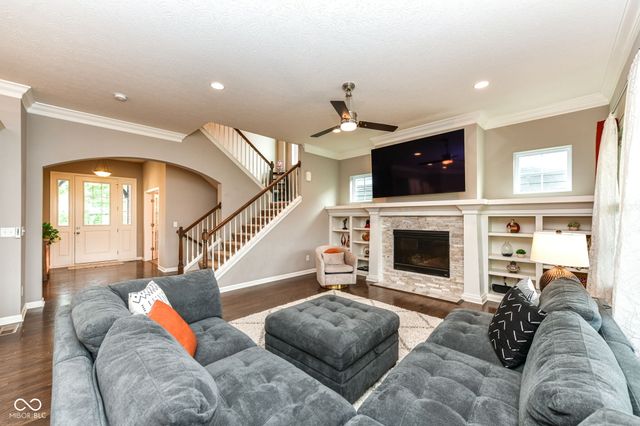 1472 Birdsong Drive, Westfield, IN 46074