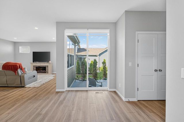 2186 Rosenberg Lane, Sun Prairie, WI 53590