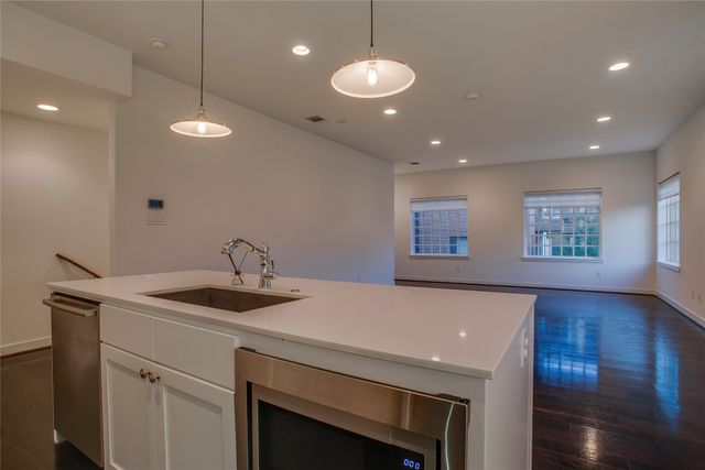 602 Finley Court, Dallas, TX 75208