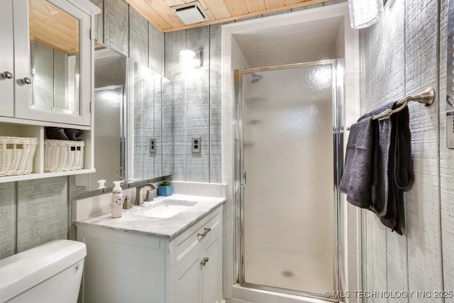 5112 Oakwood Drive, Kingston, OK 73439